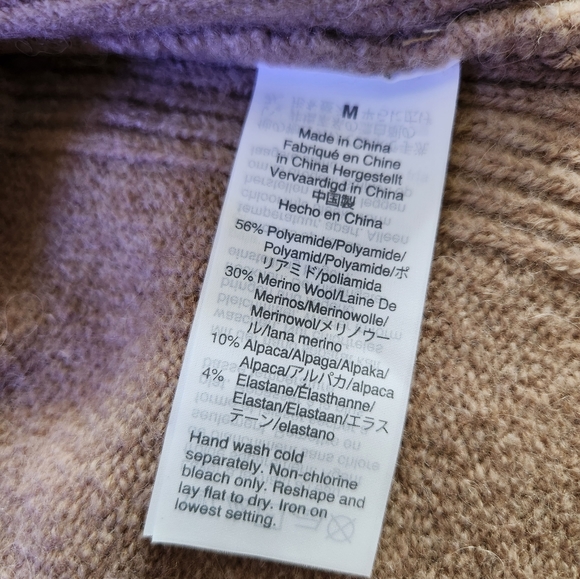 J.crew Cropped Cardigan Sweater in Supersoft Yarn M - Picture 4 of 4